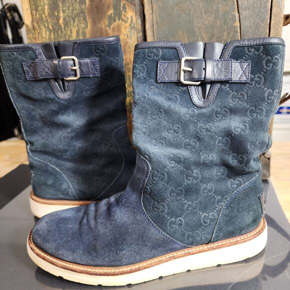 GUCCI  dark blue suede boots. Pre- loved! - Picture 10 of 10